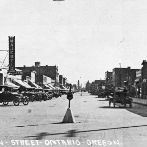 Ontario, OR, S Oregon Street, 1909, Majestic Theater on the left side of the street