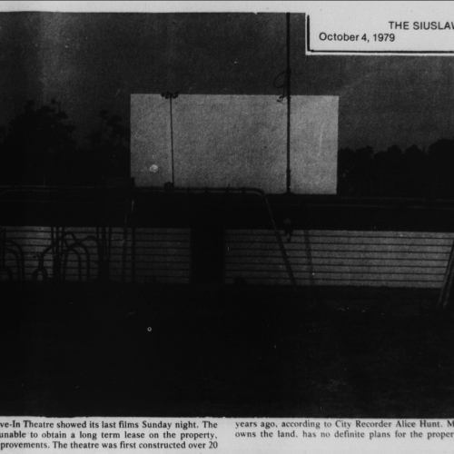 Rhododendron screen after closing